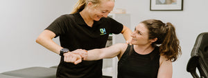 Have you had a total shoulder replacement OR a reverse total shoulder replacement? Smash your rehab journey with these tips